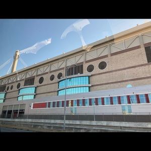 Meet your Posher, Perla